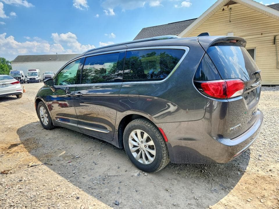 2018 CHRYSLER PACIFICA TOURING L 2