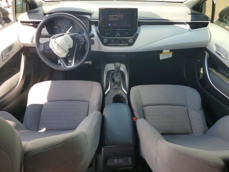 2025 TOYOTA COROLLA SE 8