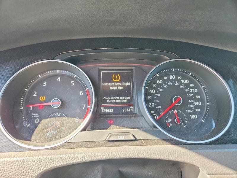 2017 VOLKSWAGEN GTI S/SE 9