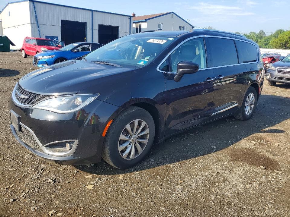 2019 CHRYSLER PACIFICA TOURING L - 1