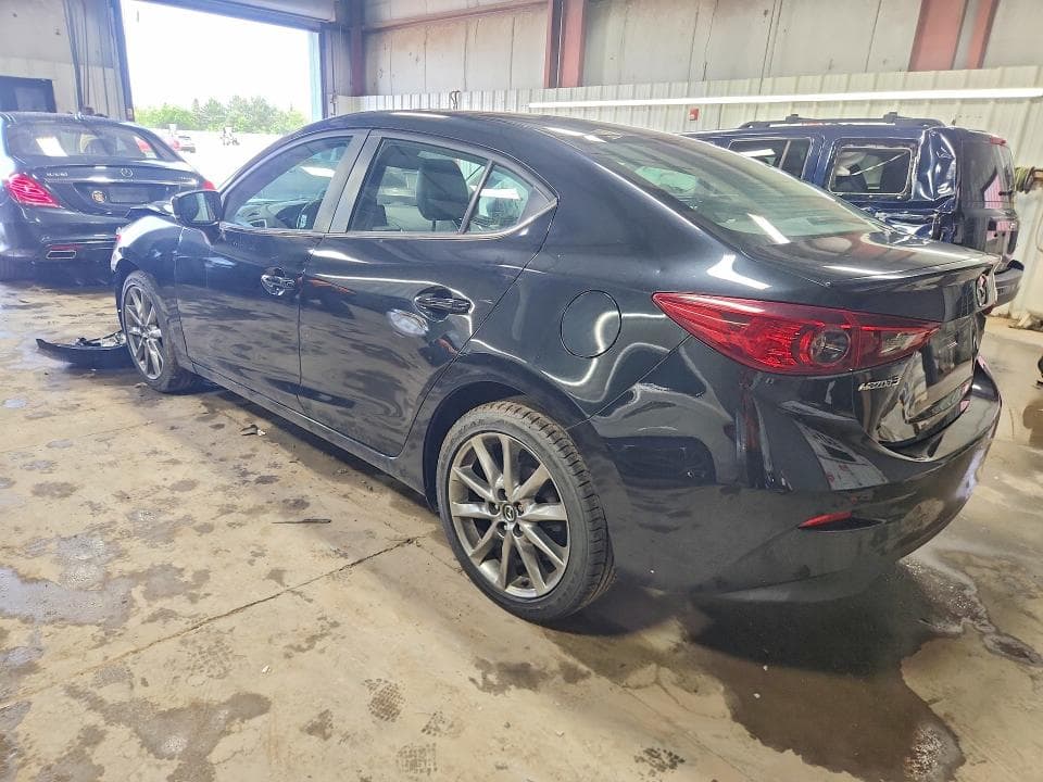 2018 MAZDA 3 TOURING 2