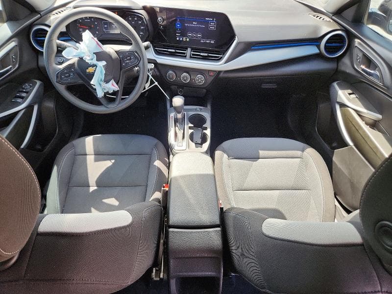 2026 CHEVROLET TRAX LS 8