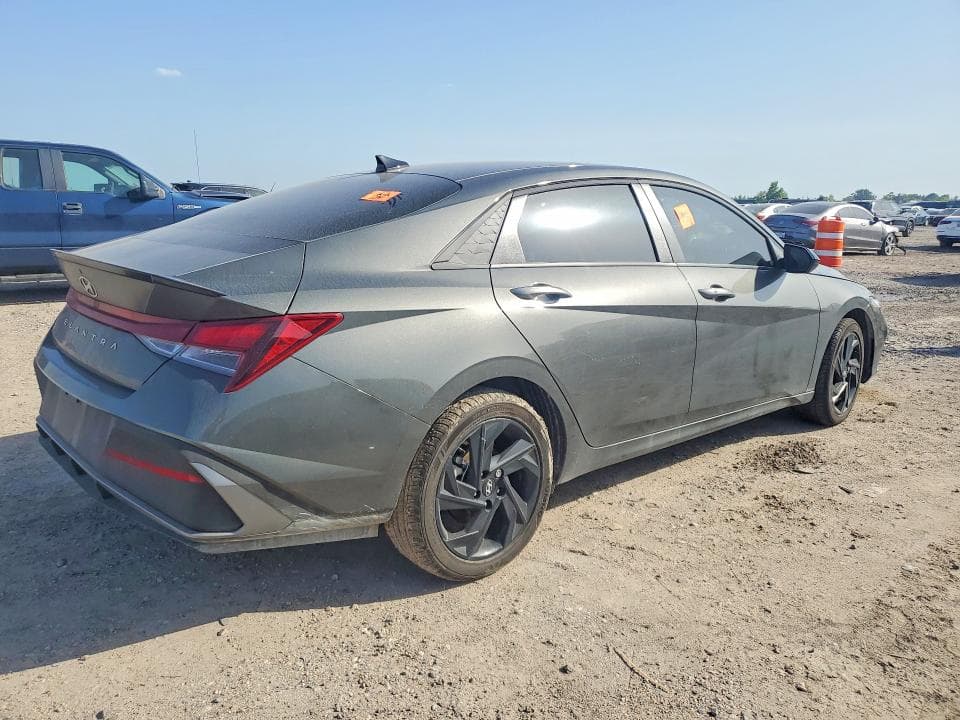 2026 HYUNDAI ELANTRA 3