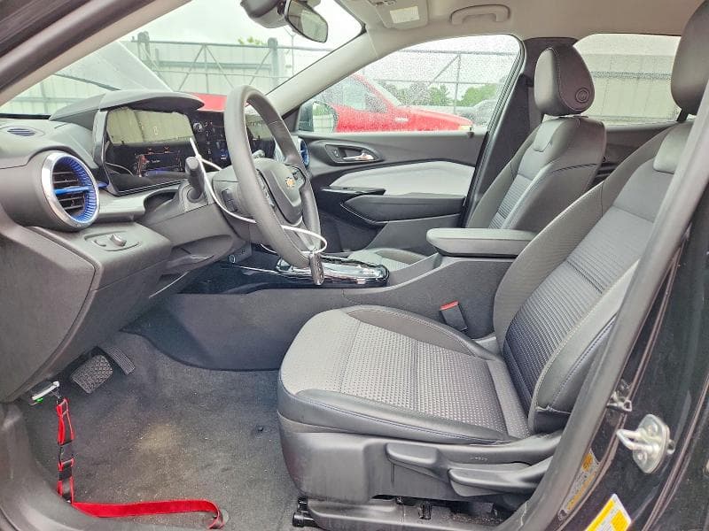 2025 CHEVROLET TRAX 1LT 7