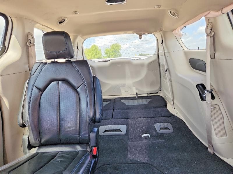 2021 CHRYSLER PACIFICA TOURING L 10