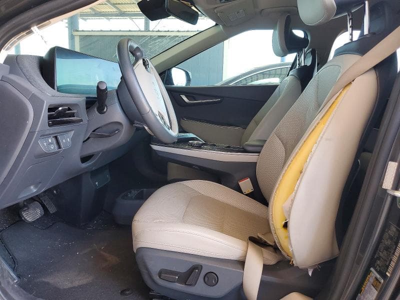 2023 KIA EV6 WIND 7