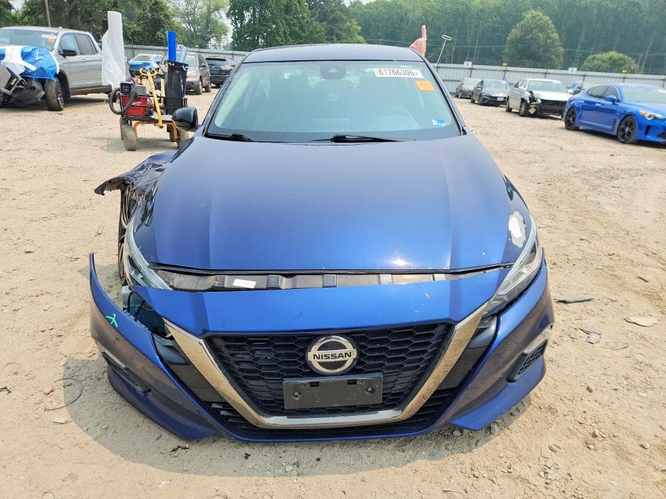 2021 NISSAN ALTIMA SR 5