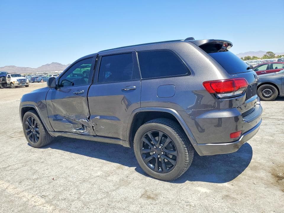 2020 JEEP GRAND CHEROKEE LAREDO 2