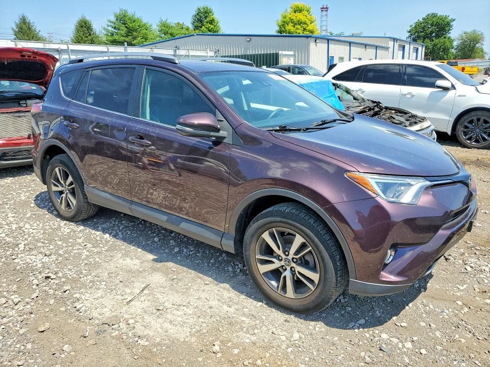 2017 TOYOTA RAV4 XLE 4