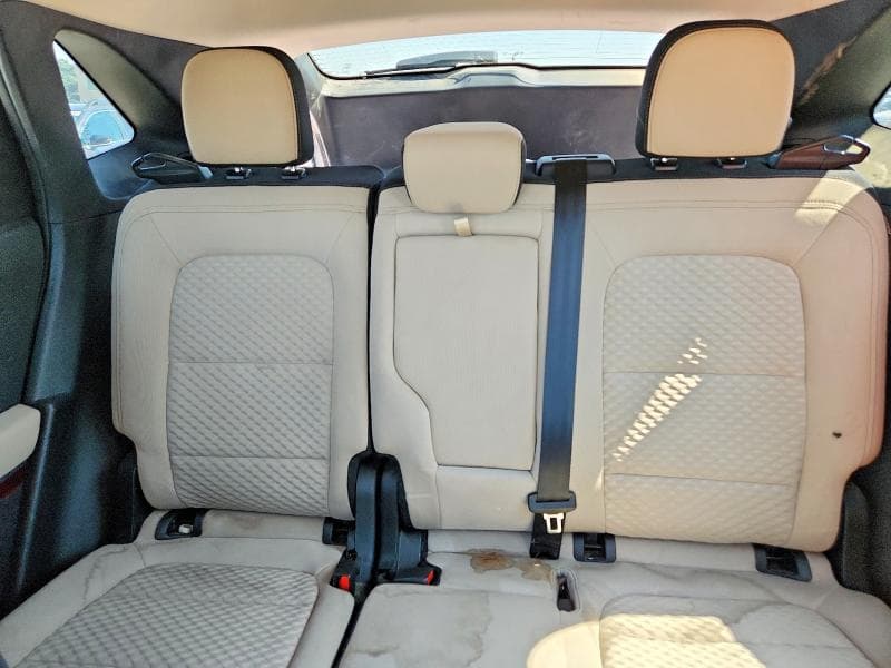 2020 FORD ESCAPE SE 10