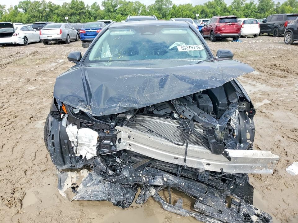 2026 TOYOTA CAMRY LE 5