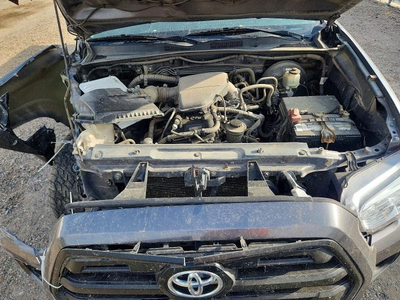 2017 TOYOTA TACOMA SR 11