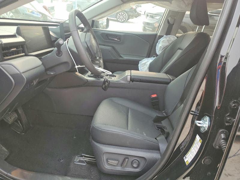 2026 TOYOTA RAV4 XLE PREMIUM 7
