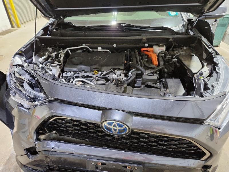 2021 TOYOTA RAV4 PRIME SE 12