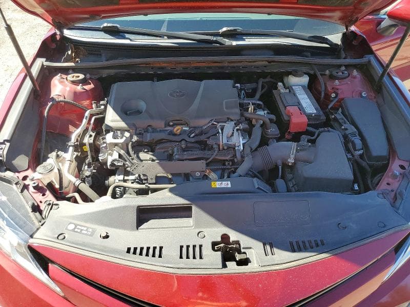 2019 TOYOTA CAMRY LE 11