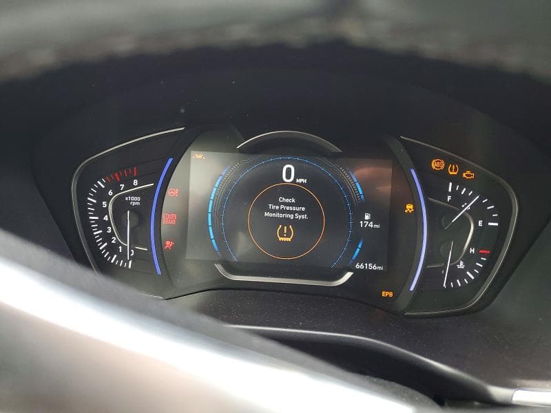 2020 HYUNDAI SANTA FE LIMITED 2.0T 9