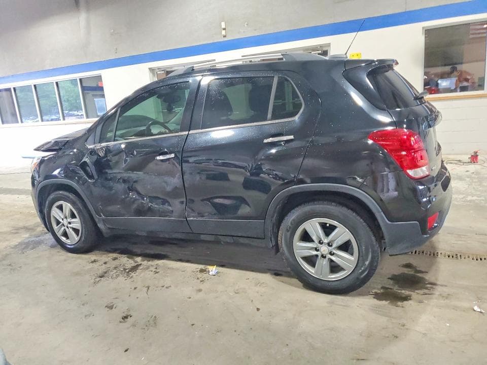 2020 CHEVROLET TRAX 1LT 2