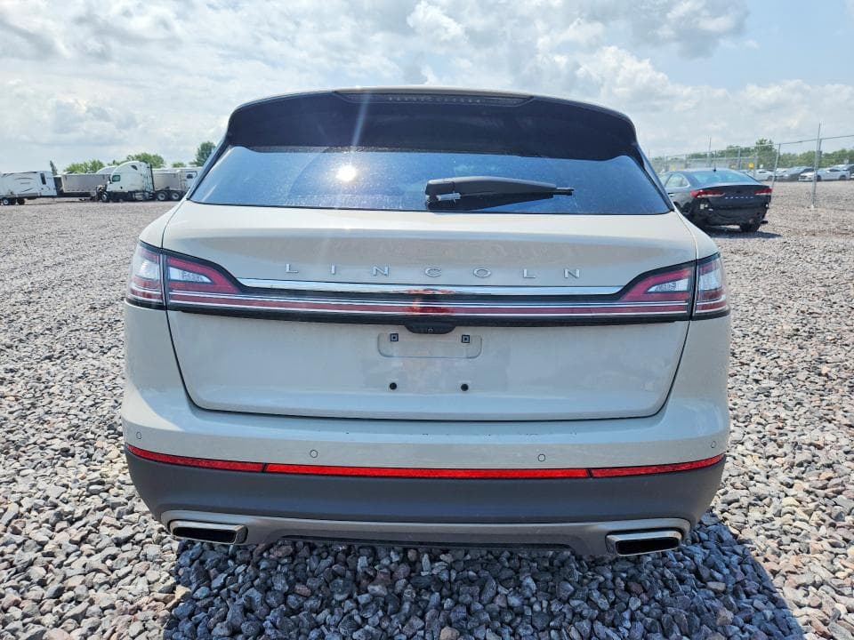 2022 LINCOLN NAUTILUS RESERVE 6
