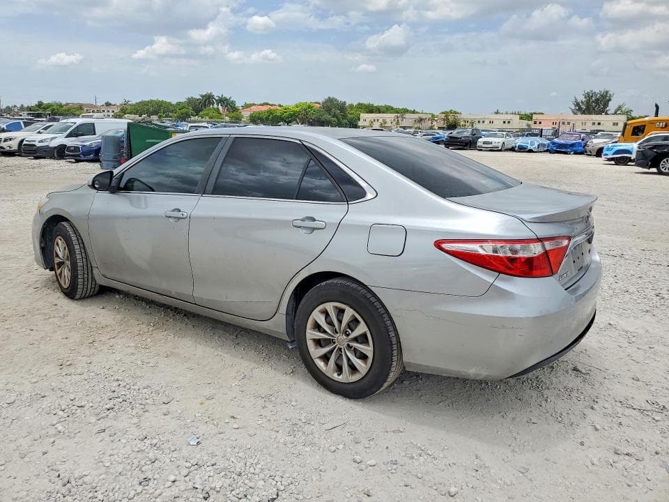 2017 TOYOTA CAMRY LE 2