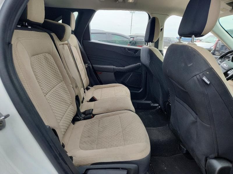 2022 FORD ESCAPE SE 11