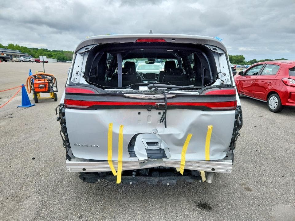 2026 CHRYSLER PACIFICA SELECT 6