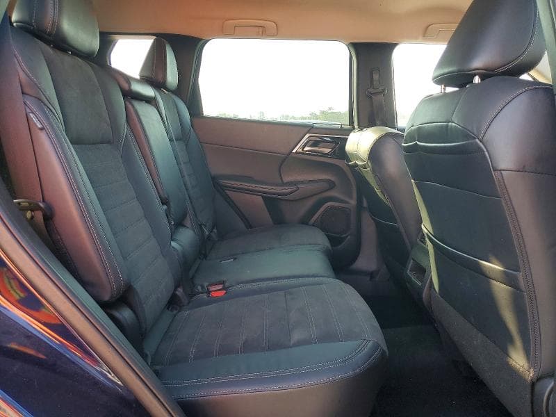 2023 MITSUBISHI OUTLANDER SE 11