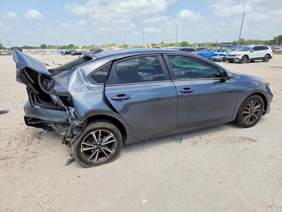 2022 KIA FORTE LXS 3