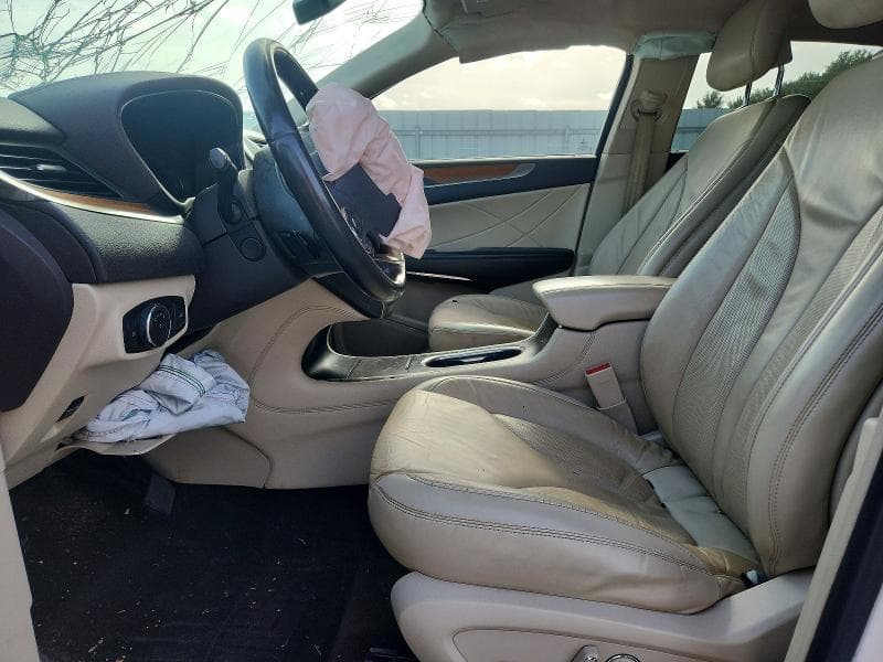 2019 LINCOLN MKC SELECT 7