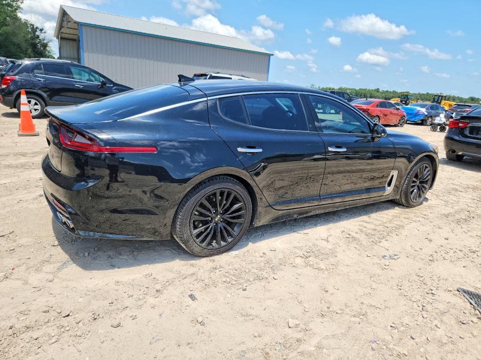 2018 KIA STINGER PREMIUM 3