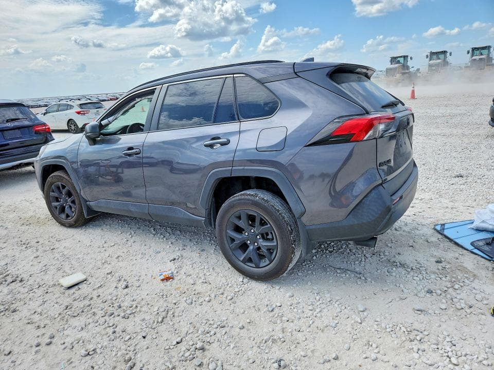 2021 TOYOTA RAV4 LE 2