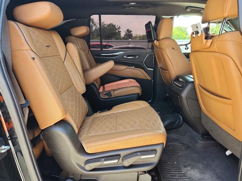 2021 CADILLAC ESCALADE ESV SPORT 10