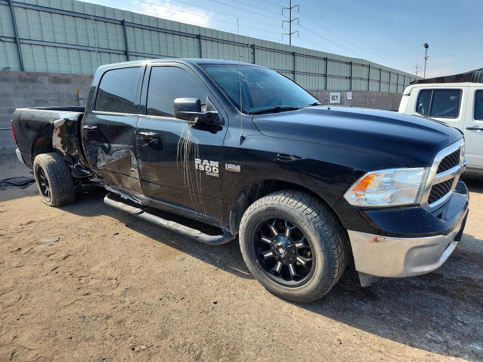 2020 RAM 1500 CLASSIC SLT 4