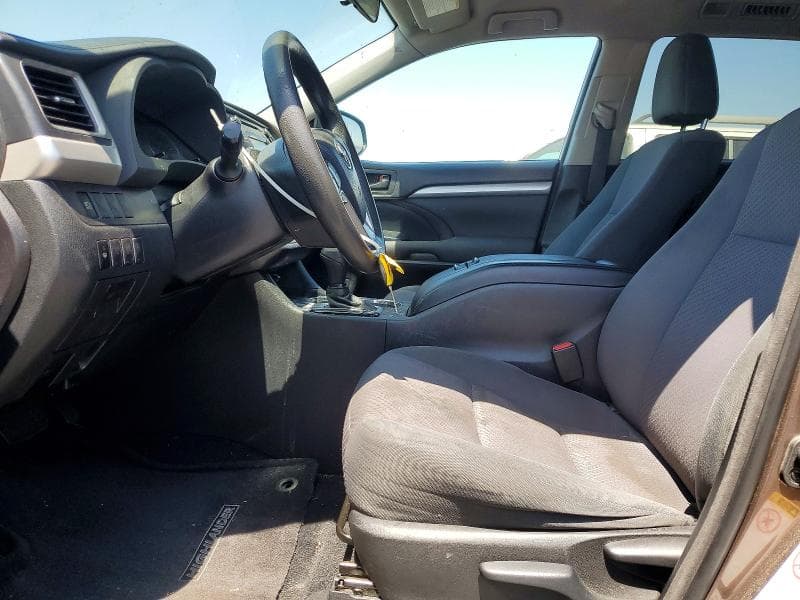 2018 TOYOTA HIGHLANDER LE 7