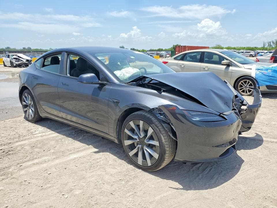 2026 TESLA MODEL 3 4