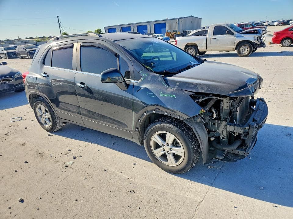 2018 CHEVROLET TRAX 1LT 4