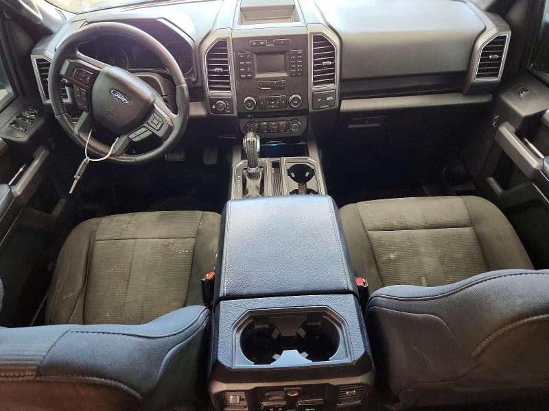 2017 FORD F150 SUPERCREW 8