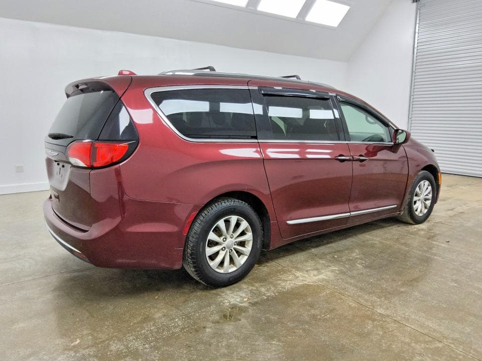 2018 CHRYSLER PACIFICA TOURING L 3