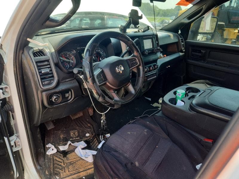2024 RAM 2500 TRADESMAN 8