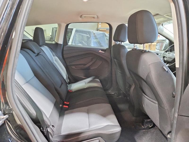 2017 FORD ESCAPE SE 11