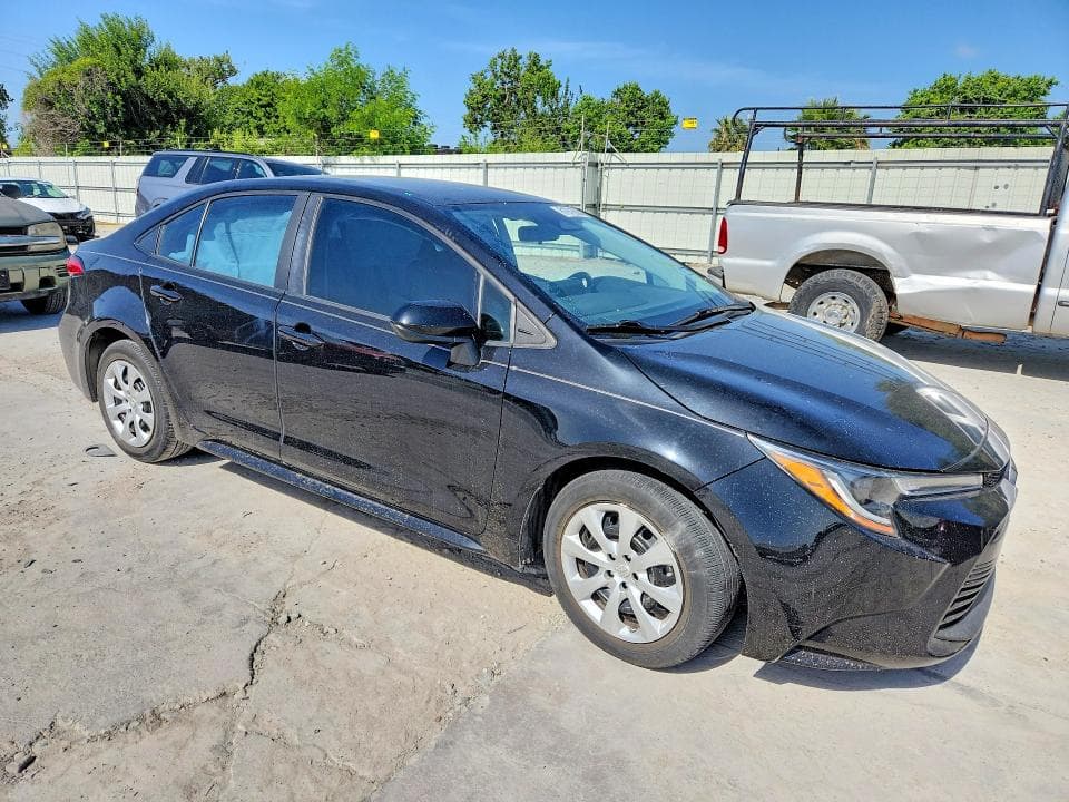 2024 TOYOTA COROLLA LE 4