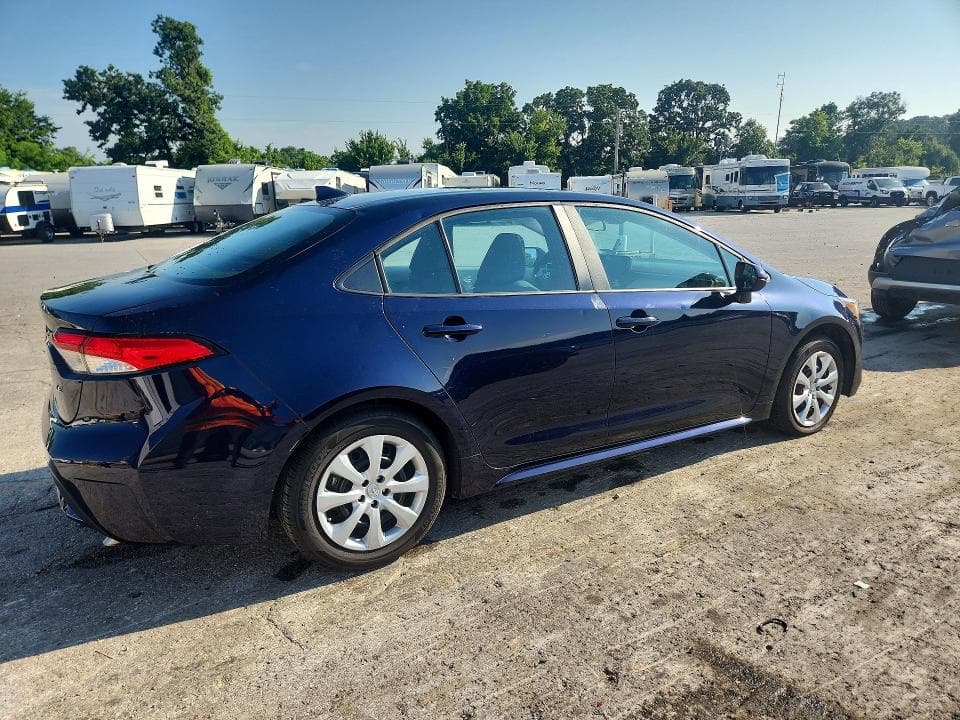 2022 TOYOTA COROLLA LE 3