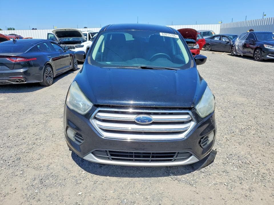2017 FORD ESCAPE SE 5