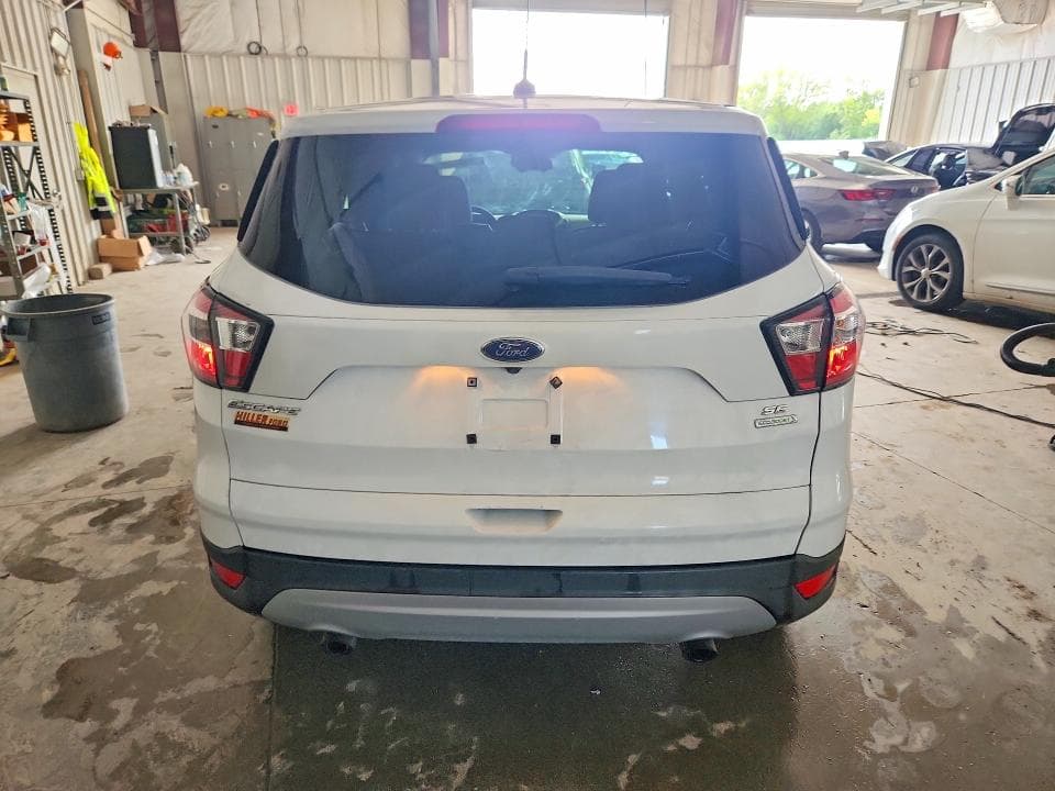 2017 FORD ESCAPE SE 6