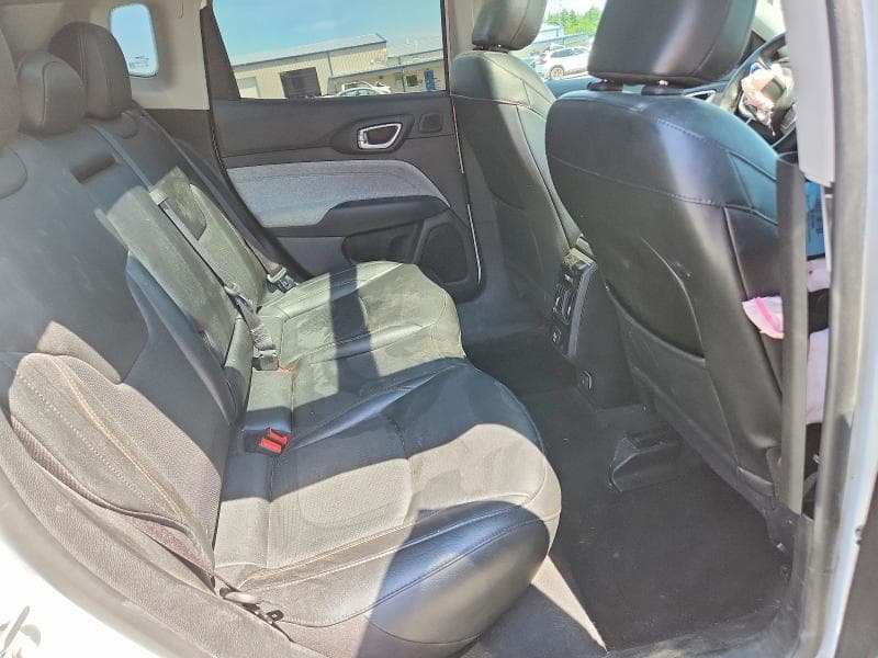 2022 JEEP COMPASS LATITUDE LUX 11