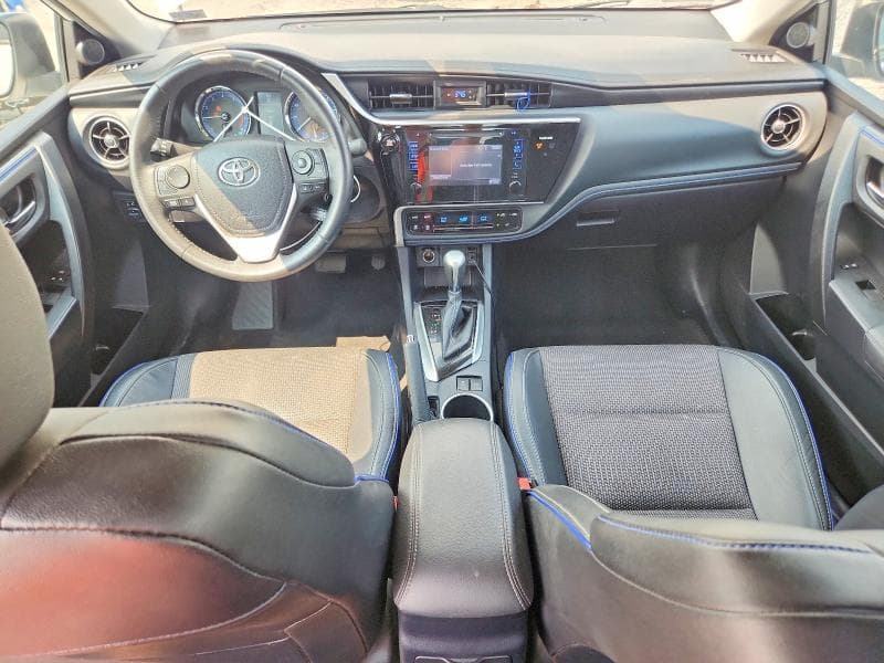2017 TOYOTA COROLLA SE 8