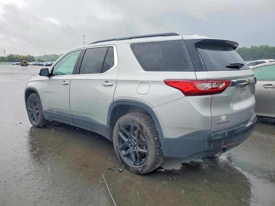 2020 CHEVROLET TRAVERSE LT 2