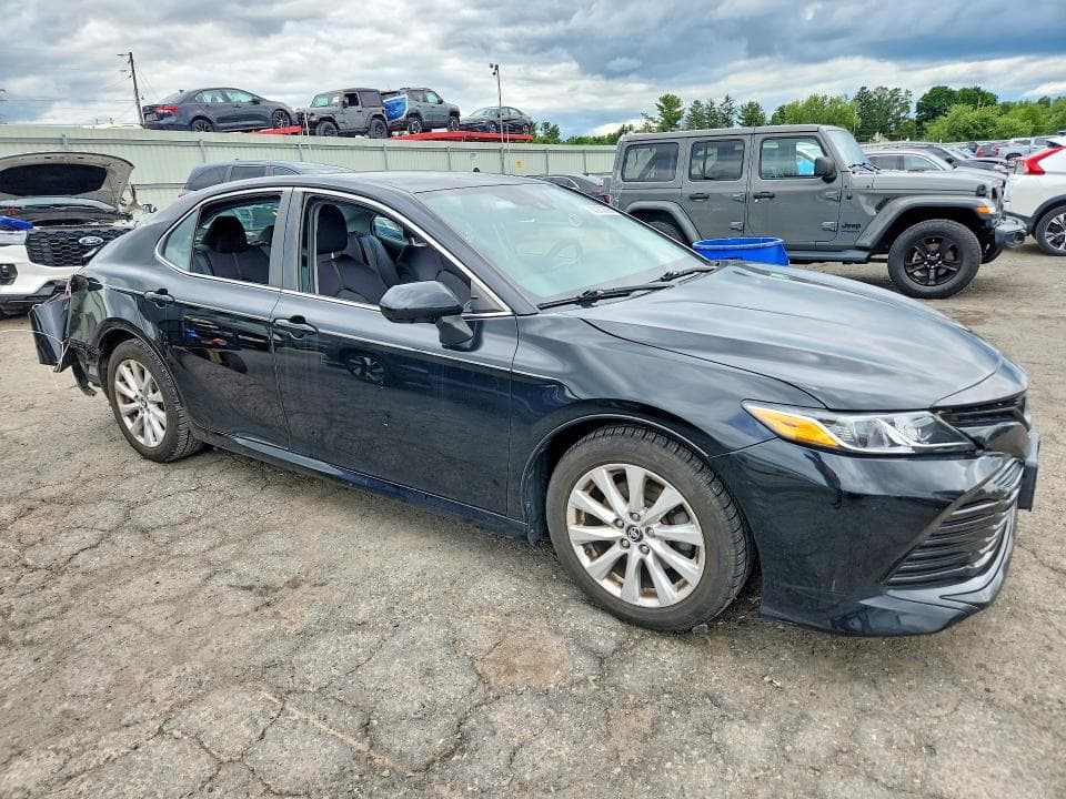 2020 TOYOTA CAMRY LE 4