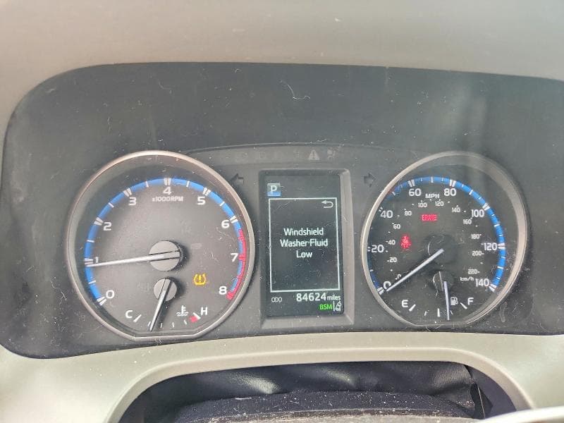 2018 TOYOTA RAV4 XLE 9