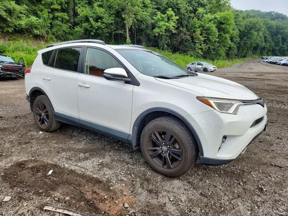 2018 TOYOTA RAV4 XLE 4