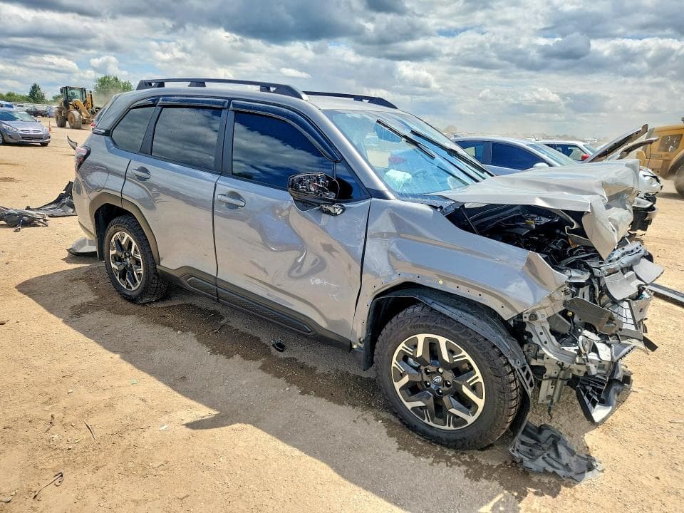 2025 SUBARU FORESTER PREMIUM 4